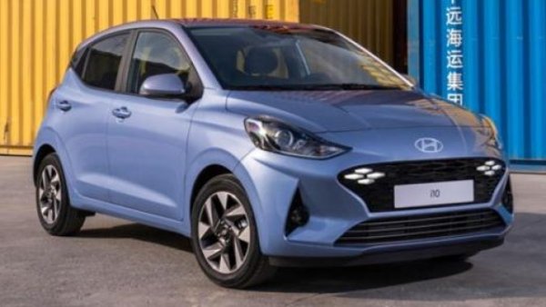 Това е 1,0-литров двигател с 65 к.с. и 91,2 Nm въртящ момент, който задвижва Hyundai i10 във версията Econext. Той разполата с двугоривна бензинова и LPG мощност. В тази конфигурация градската кола (3670 мм дължина, 1680 мм ширина и 1480 мм височина, с междуосие 2425 мм) може да измине до 600 км в режим LPG, докато Общата автономност на бензин/пропан-бутан е над 1250 км в смесен комбиниран цикъл WLTP. Що се отнася до декларирания от компанията разход  този модел  започва от 5,5 л / 100 км в смесен комбиниран цикъл на бензин, като достига 6,6 л / 100 км с пропан-бутан.
